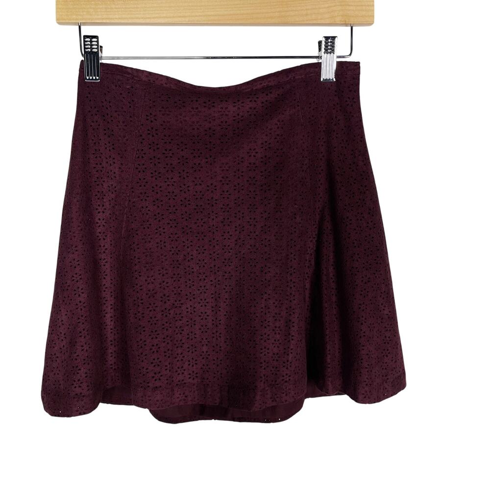 Express 00 Burgundy Red Perforated Faux Suede A Line Mini Skirt Floral Pattern